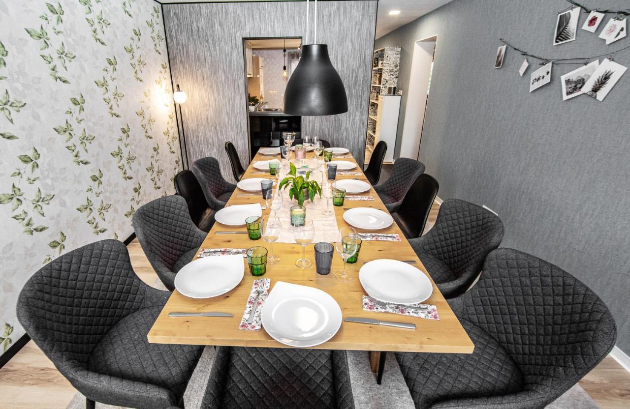 Bookeinfach Bad Ems - Private - Sauna Jacuzzi Whirlpool Swimmingpool Alahna Sup Beachvolleyball Billiards Ping Pong Cinema Theater Music Disco Ball Bbq Und Parkplaetze מראה חיצוני תמונה