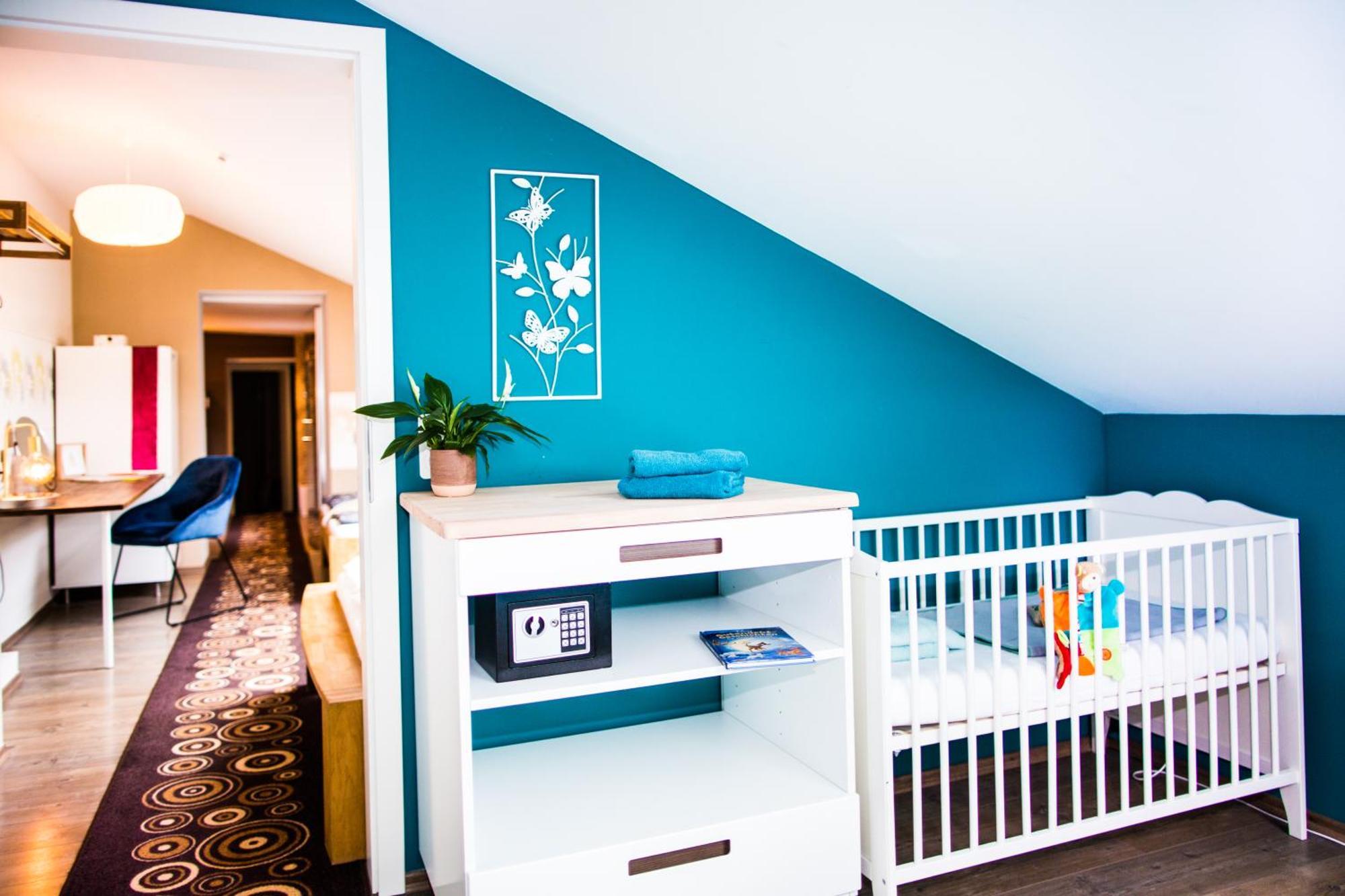Bookeinfach Bad Ems - Private - Sauna Jacuzzi Whirlpool Swimmingpool Alahna Sup Beachvolleyball Billiards Ping Pong Cinema Theater Music Disco Ball Bbq Und Parkplaetze מראה חיצוני תמונה